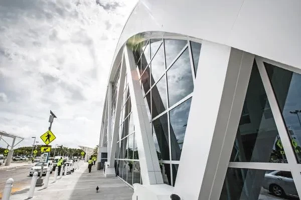 Thales selected by Cayman Islands Airports Authority to modernize and upgrade its air traffic control infrastructure